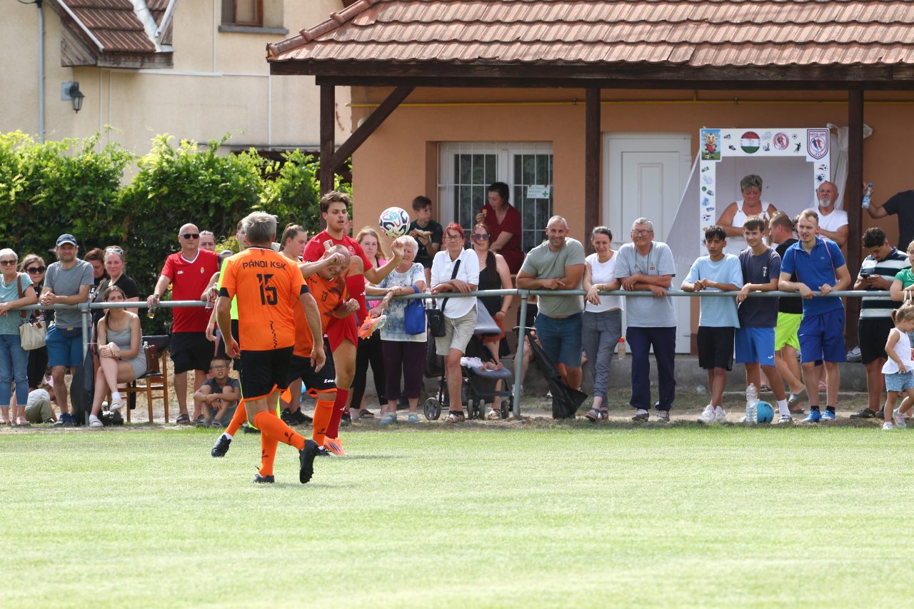Felnőtt csapat – 8. kép