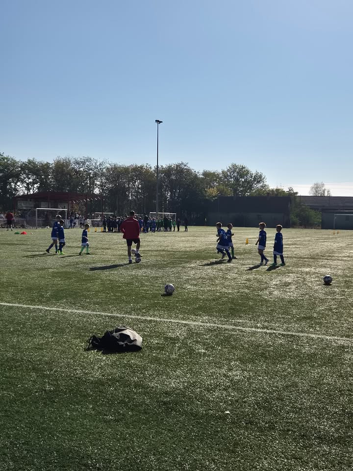 🔴🔵⚽ TÖBB ÉV UTÁN ÚJRA BOZSIK-TORNÁN A PÁNDI KSK – 5. kép