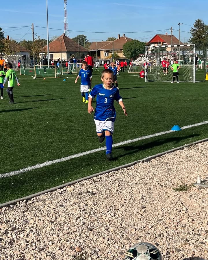 ⚽️🔴🔵 ÜGYESEK VOLTAK A KICSIK – 7. kép
