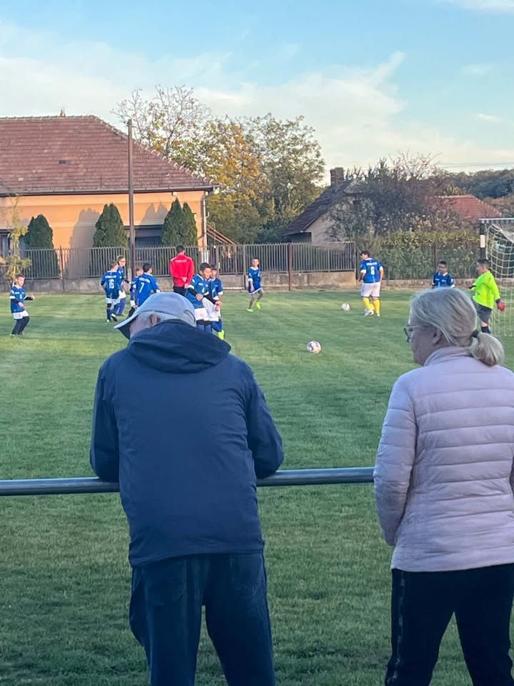 ⚽🔴🔵 MÁR JAVÁBAN ZAJLIK AZ U11-ES EDZŐMÉRKŐZÉS – 4. kép