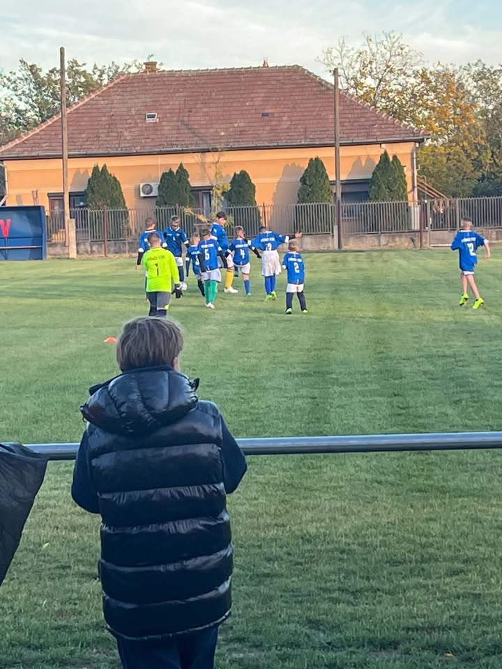 ⚽🔴🔵 MÁR JAVÁBAN ZAJLIK AZ U11-ES EDZŐMÉRKŐZÉS – 5. kép