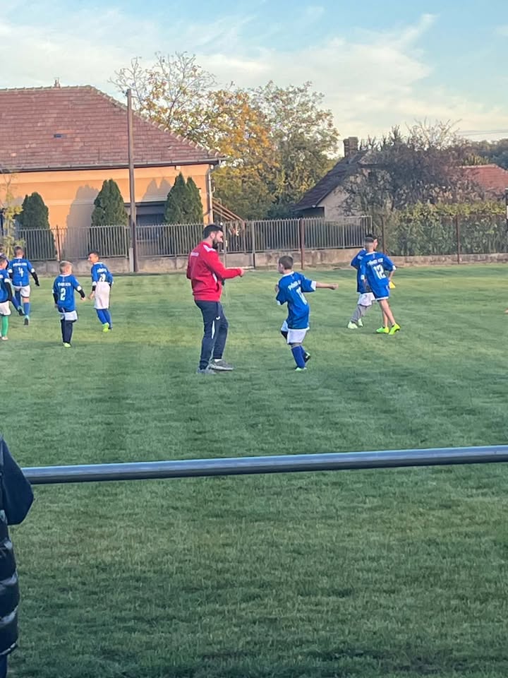 ⚽🔴🔵 MÁR JAVÁBAN ZAJLIK AZ U11-ES EDZŐMÉRKŐZÉS – 7. kép